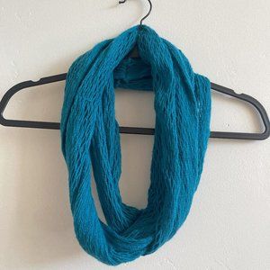 One Size * Knitted Infinity Scarf